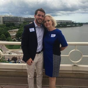 Meet your Posher, Peg